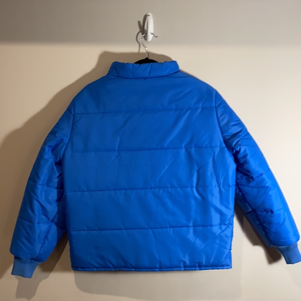 Vintage Cropped Puffer with Hood - Picture 4 of 9